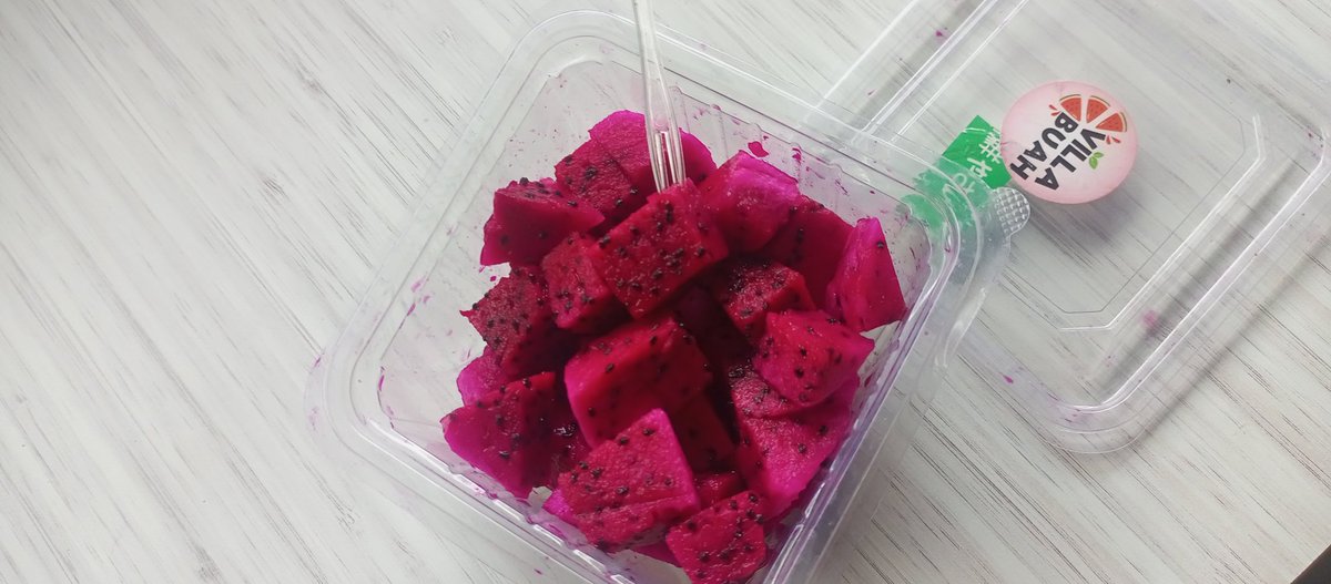 masnya_mocha's tweet photo. Sekarang cukup rajin untuk bawa buah ke kantor, ya alhamdulillah https://t.co/scv6mpaAHg