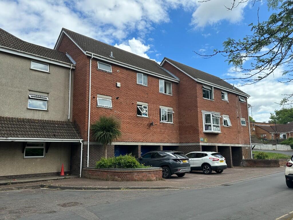 FOR SALE: 2 bedroom apartment, Norwich, NR3

* £135,000
* Walk to the city centre
* Gas central heating
* Double glazing
* Parking
* No chain

View #property details at rightmove.co.uk/properties/163… 

#forsale #apartment #2bedroom