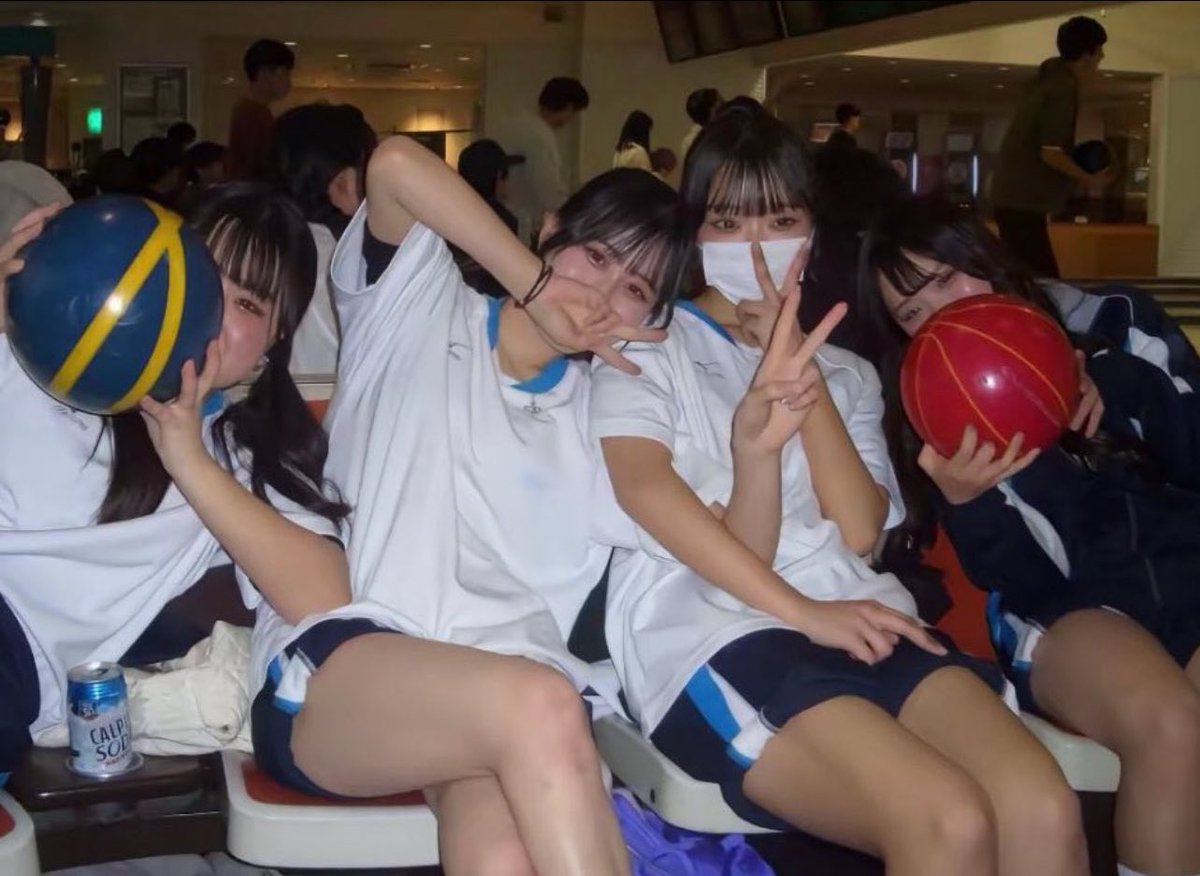 maami_chan_p's tweet photo. ♡←私達4人がア へ顔でおなってる動画
（🎥:14分54秒）
ギガファイルで凸るよ♡ https://t.co/qQZdd6ucnu