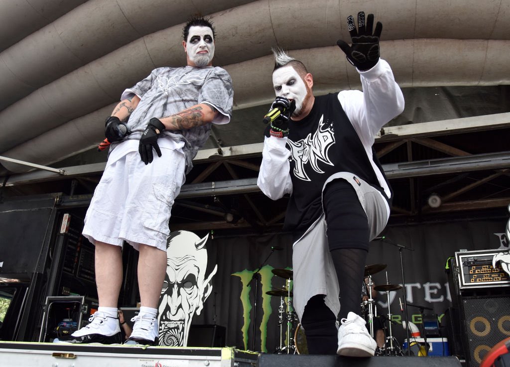 Twiztid Tuesday. Throwing back to when the Demented Duo performed on Vans Warped Tour in Mountain View, California.
Do you remember what year this was?
📸 Tim Mosenfelder (Getty Images)
#twiztid #vanswarpedtour