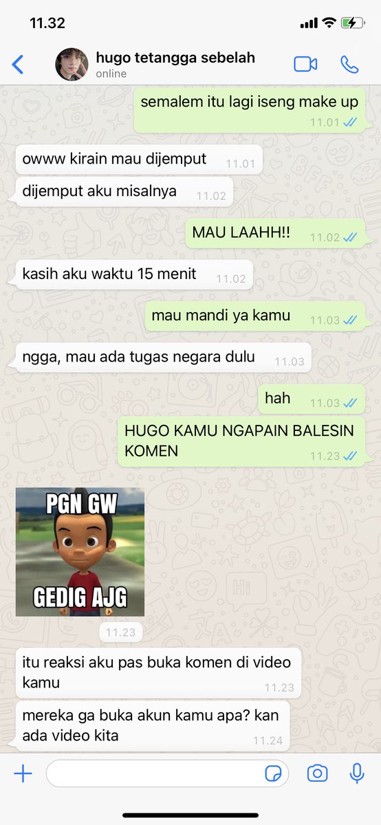 cewenya cantik, cowonya balesin komen yang bilang cewenya cantik