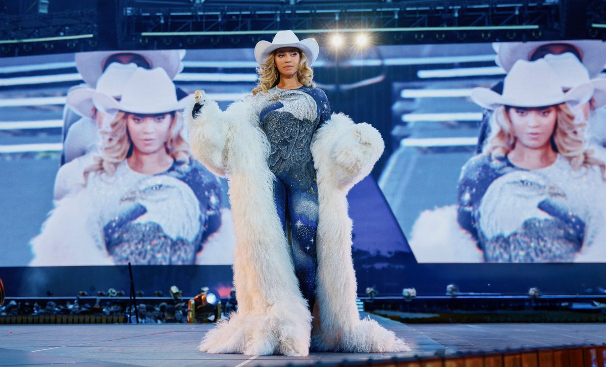 BEYONCÉ LEGION 𐚁 (@beylegion) on Twitter photo BOXSCORE: Beyoncé SHATTERS all records at <a href="/SpursStadium/">Tottenham Hotspur Stadium</a> in London, playing for over 275,000 fans across SIX SOLD OUT shows.
Bringing in $61M, the average show gross of $10.2M demolishes her previous RENAISSANCE WORLD TOUR average show gross of $7.8M per show.
#COWBOYCARTERTOUR BOXSCORE: Beyoncé SHATTERS all records at <a href="/SpursStadium/">Tottenham Hotspur Stadium</a> in London, playing for over 275,000 fans across SIX SOLD OUT shows.
Bringing in $61M, the average show gross of $10.2M demolishes her previous RENAISSANCE WORLD TOUR average show gross of $7.8M per show.
#COWBOYCARTERTOUR