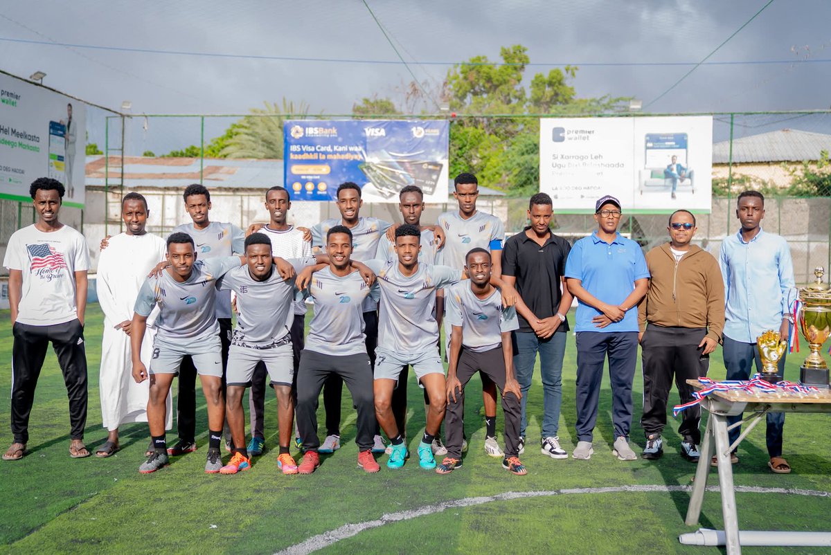 drawaale's tweet image. Football tournament #finalmatch between #batch20 vs #batch22 @BenadirUniversi Faculty of Medicine and Surgery #benadiruniversitymedicalstudentassociation