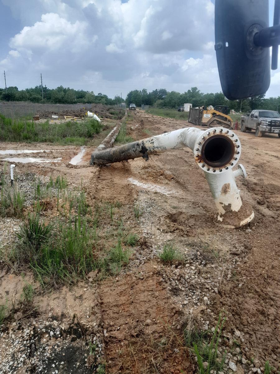 QRecycling_'s tweet photo. 🛠️ QRCS is actively removing abandoned oil pipelines and demoing old facilities in Katy, TX.
Making way for cleaner, safer land use—one pipe at a time. 💥
#PipelineRemoval #KatyTX #Demolition #QRCS #EnvironmentalRemediation https://t.co/DkXds2BhGz