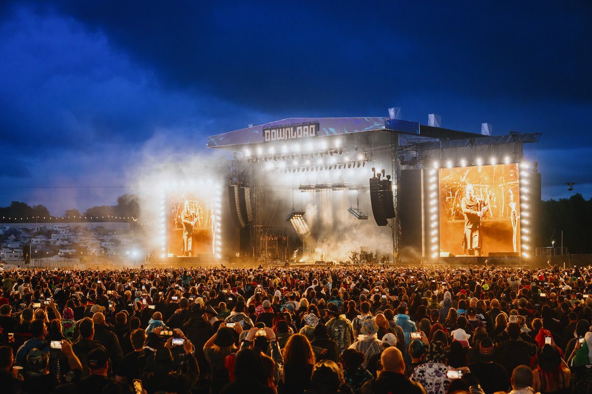CLASH (@clashmagazine) on Twitter photo .<a href="/DownloadFest/">Download Festival</a> closes with epic sets from <a href="/Korn/">Korn</a>, President, <a href="/spiritboxband/">Spiritbox</a>, <a href="/bfmvofficial/">BFMV</a> + <a href="/kighofficial/">Kids In Glass Houses</a>
clashmusic.com/live/download-… .<a href="/DownloadFest/">Download Festival</a> closes with epic sets from <a href="/Korn/">Korn</a>, President, <a href="/spiritboxband/">Spiritbox</a>, <a href="/bfmvofficial/">BFMV</a> + <a href="/kighofficial/">Kids In Glass Houses</a>
clashmusic.com/live/download-…