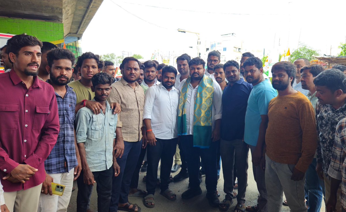 *మహబూబ్ నగర్ జిల్లా యువజన కాంగ్రెస్ అధ్యక్షులు ఎండి అవేజ్ మరియు మహబూబ్ నగర్ జిల్లా యువజన కాంగ్రెస్ ఇంచార్జ్ రాష్ట్ర ప్రధాన కార్యదర్శి అరవింద్ యాదవ్ గార్ల ఆధ్వర్యంలో నిర్వహించిన*
*జిల్లా యువజన కాంగ్రెస్ కార్యవర్గ సమావేశంలో*

*రాష్ట్ర యువజన కాంగ్రెస్ ఇంచార్జ్ శ్రీ సయ్యద్ ఖాలీద్