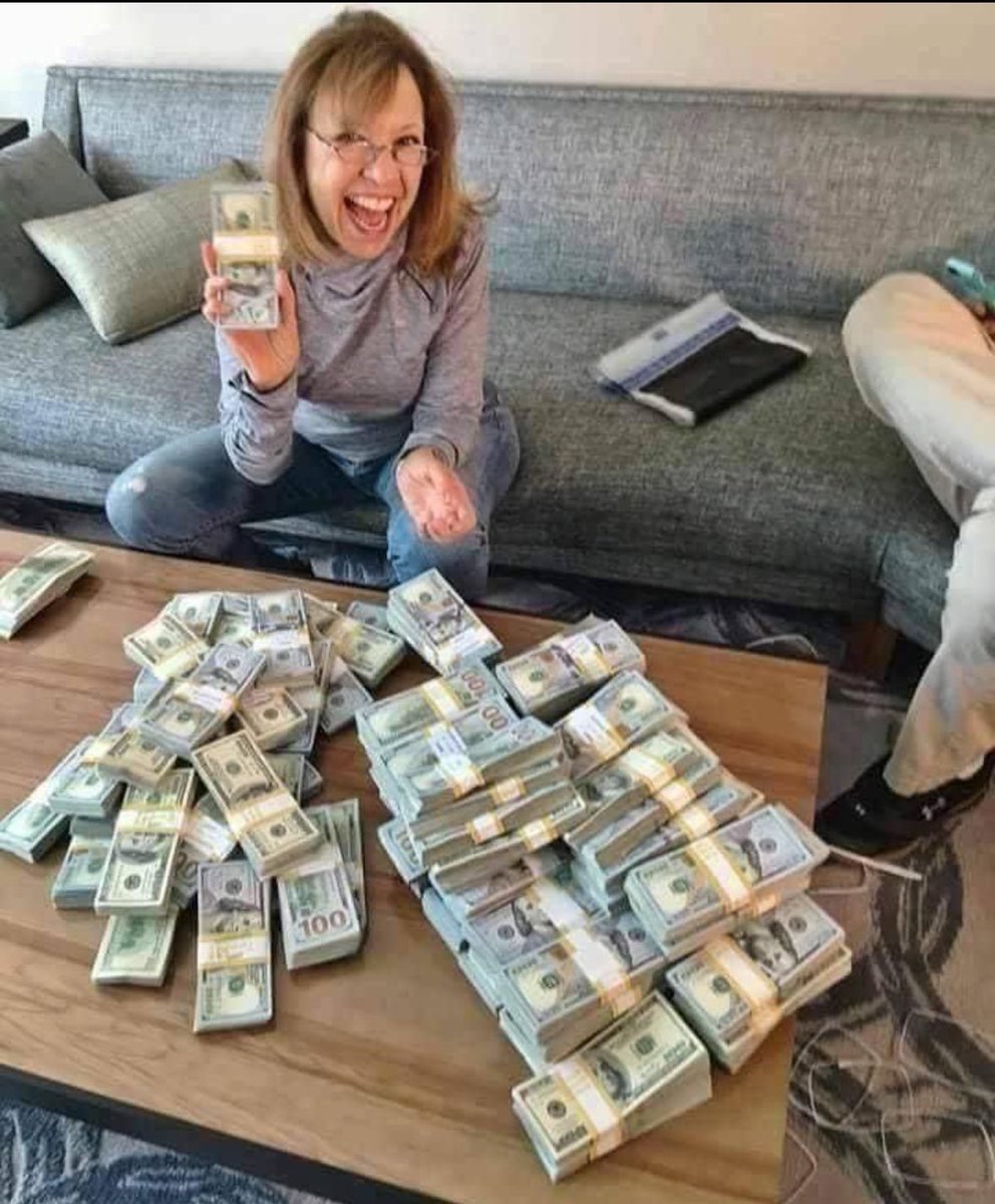 Hello,I'm Mrs Mavis Wanczyk the powerball lottery winner of $758,I'll be helping my first 1000 followers financially,l've been helping many people including charity organizations so claim today and be among the lucky winners