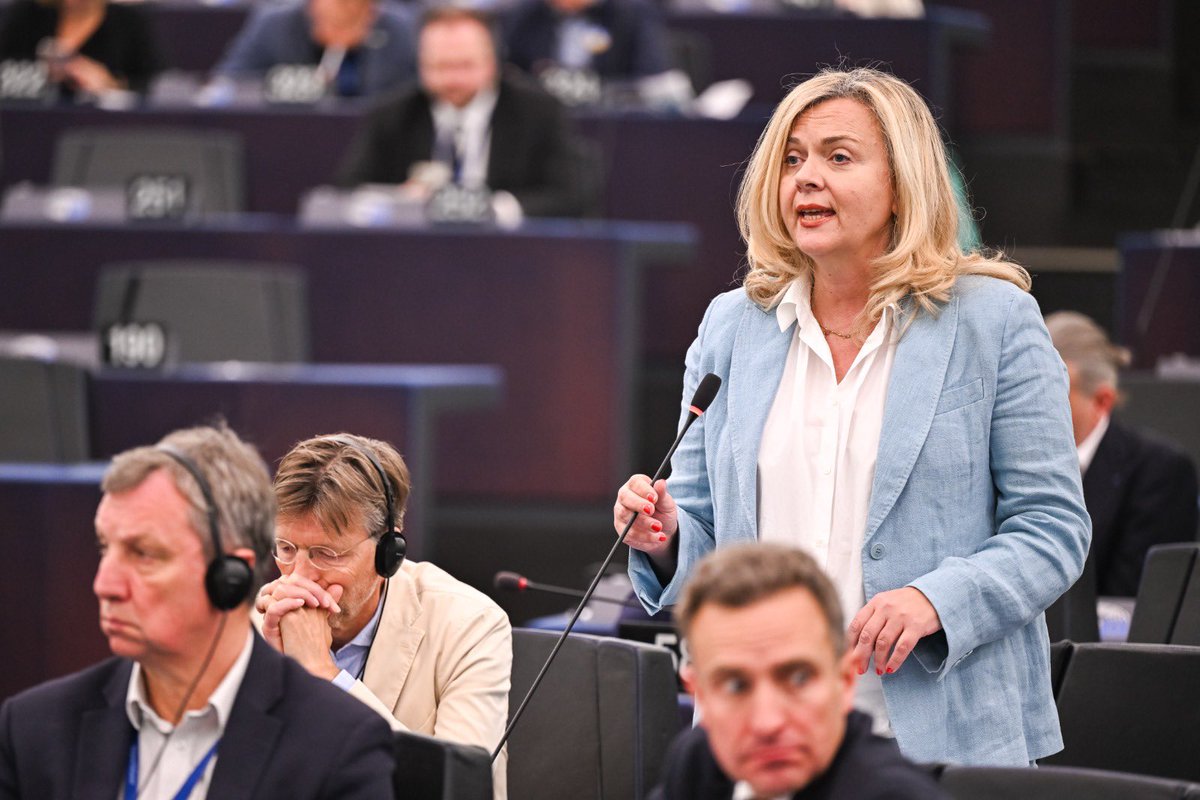 I welcome the adoption of the important amendment that I co-signed and that criminalizes the exposure of chidlren to pornographic content online. Putting in place effective age verification tools is key to protect the innocent childhood from pornography at early age.