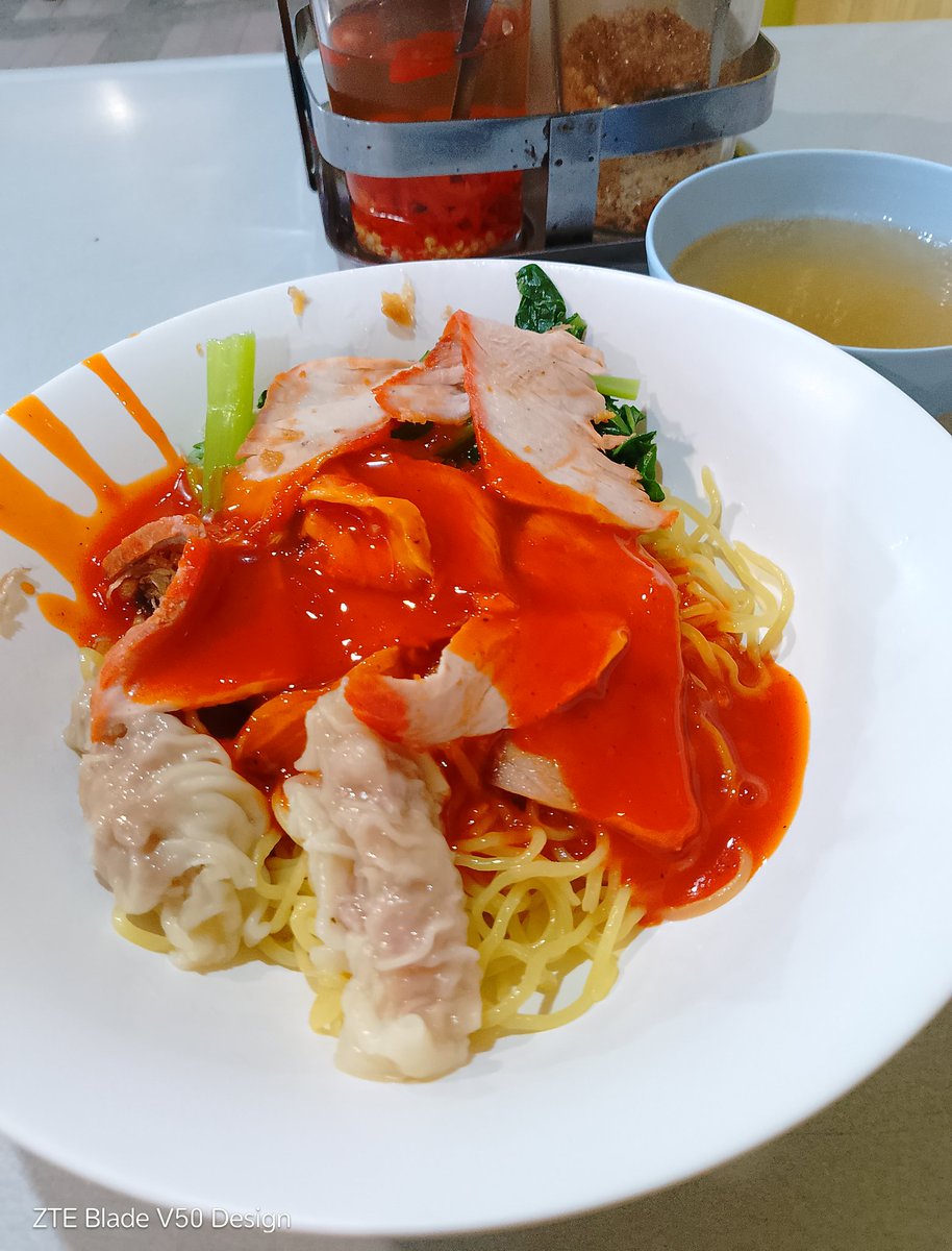 มื้อเย็นบะหมี่เกี้ยว
แต่ถ้าได้กินเจี้ยวด้วยก็จะดีมากเลยนะคะ
#ตามหาชายเดี่ยวนวดเป็นรู้กฏ
#บางพลี
#พระรามสอง