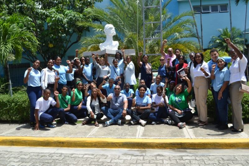 🌍 Honoring Dr. R.K. Pachauri’s legacy in #DominicanRepublic 🇩🇴!

Over 200 youth trained in #climate action, media, &amp; activism—thanks to the vision of the late Dr. R.K. Pachauri, founder of the POP Movement.

Let’s turn inspiration into impact. 💚
🔗 elobservador.com.do/escuelas-de-pr…