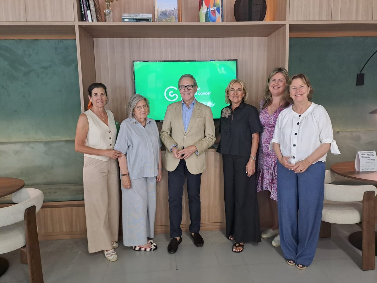 RamonReyes (@ramonreyescc) on Twitter photo Un privilegio conocer el nuevo espacio de <a href="/ContraCancerGIR/">Associació Contra el Càncer GIRONA</a> de la mano de su presidenta y miembros del Consejo Nacional y de su gerente. Un lugar en el que atendemos con los mejores servicios a pacientes de cáncer y sus familiares. Un privilegio conocer el nuevo espacio de <a href="/ContraCancerGIR/">Associació Contra el Càncer GIRONA</a> de la mano de su presidenta y miembros del Consejo Nacional y de su gerente. Un lugar en el que atendemos con los mejores servicios a pacientes de cáncer y sus familiares.