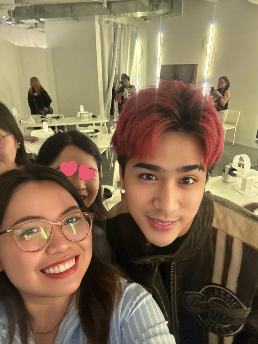 cjtabuldan's tweet photo. Thank you so much baby/bias ko! 😭❤️

Finally. 😭❤️ I was listening/watching your stream lang kaninang madaling araw sa Limbo tapos eto ngayon may selfies na tayo a few hours after. Parang kakagising mo lang kanina. 😂

Love u hubby #2 ko! 😂❤️💍

#JOSHCULLEN #SaWExperience #BBQ https://t.co/Ji4xcaOSir