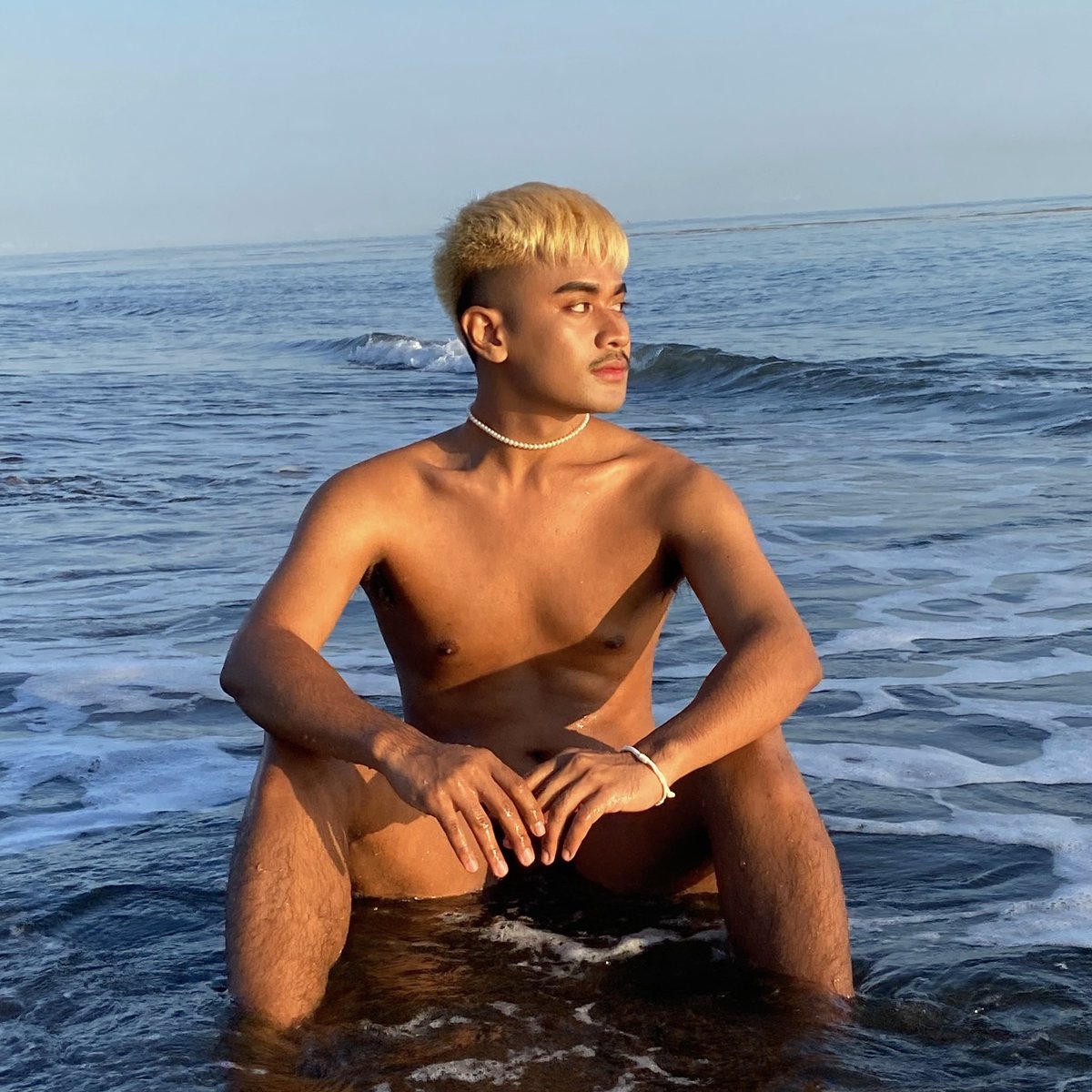 yoitsdarls's tweet photo. 🌊 https://t.co/2aCbsLwasp