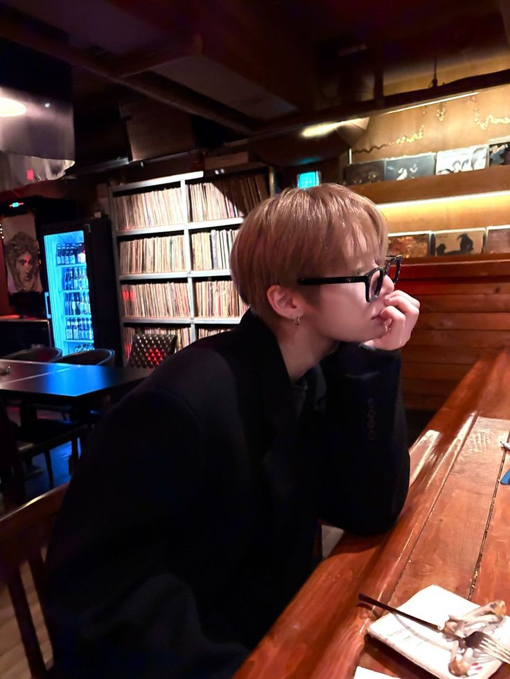 앤톤. tweet media