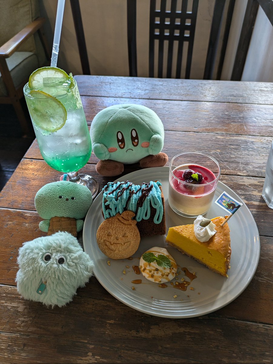 VanillaBaby1751's tweet photo. 関西チョコミン党フェス
実現しますように😌🙏
#チョコミント #チョコミン党
#Cafe1001 #京都 @cafe1001_kyoto 
#菓子工房シュクルリ #大阪 @Sucreries_info
#FACTORY #ファクトリー #東京
@cafelifeisgood https://t.co/ihPEqnVeR6