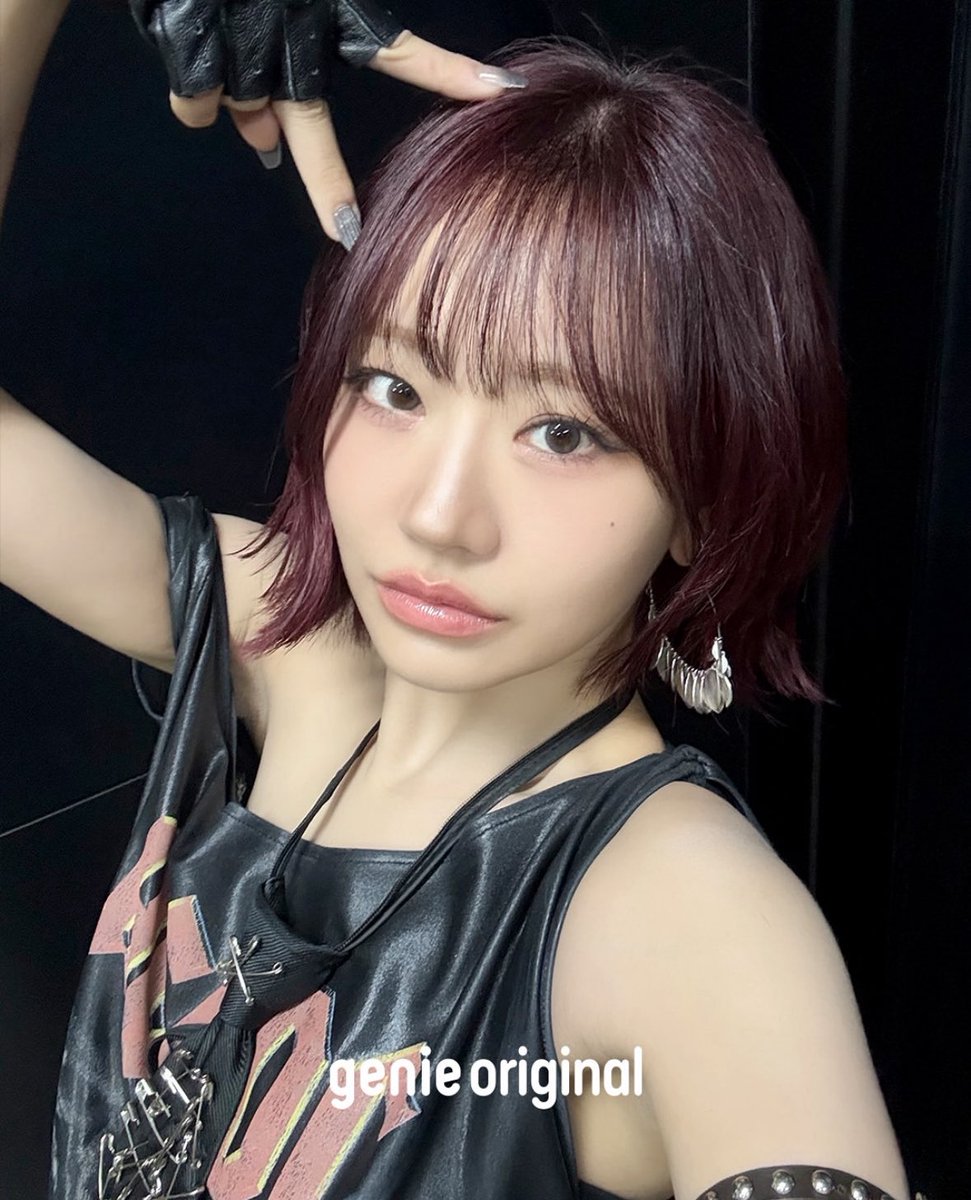 xhmybe2e's tweet photo. 지니 오리지널 셀카💥💥
#kybe #TAKE_B #genieoriginal #KISSOFLIFE #키스오브라이프 #KIOF #키오프 https://t.co/coIXLpdoI6
