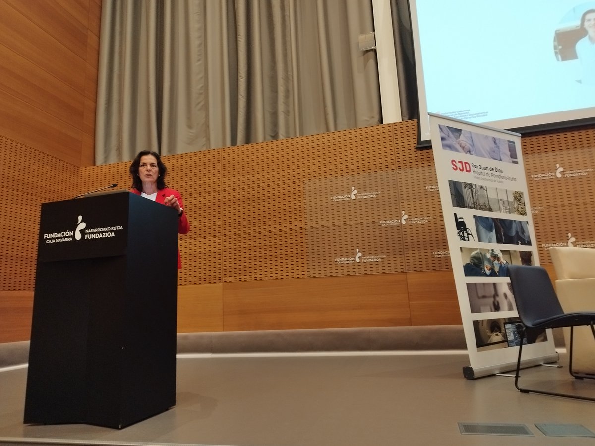 En la Jornada '#Cuidados que transforman', la Dir. de nuestro hospital, Patricia Segura, ha mostrado el orgullo de su institución x impulsar este proyecto pionero <a href="/RuraldomusNav/">Rural Domus</a> , fruto decolaboración entre instituciones y del compromiso con los mayores. <a href="/OHSanJuandeDios/">San Juan de Dios España</a> <a href="/gob_na/">Gobierno de Navarra</a>