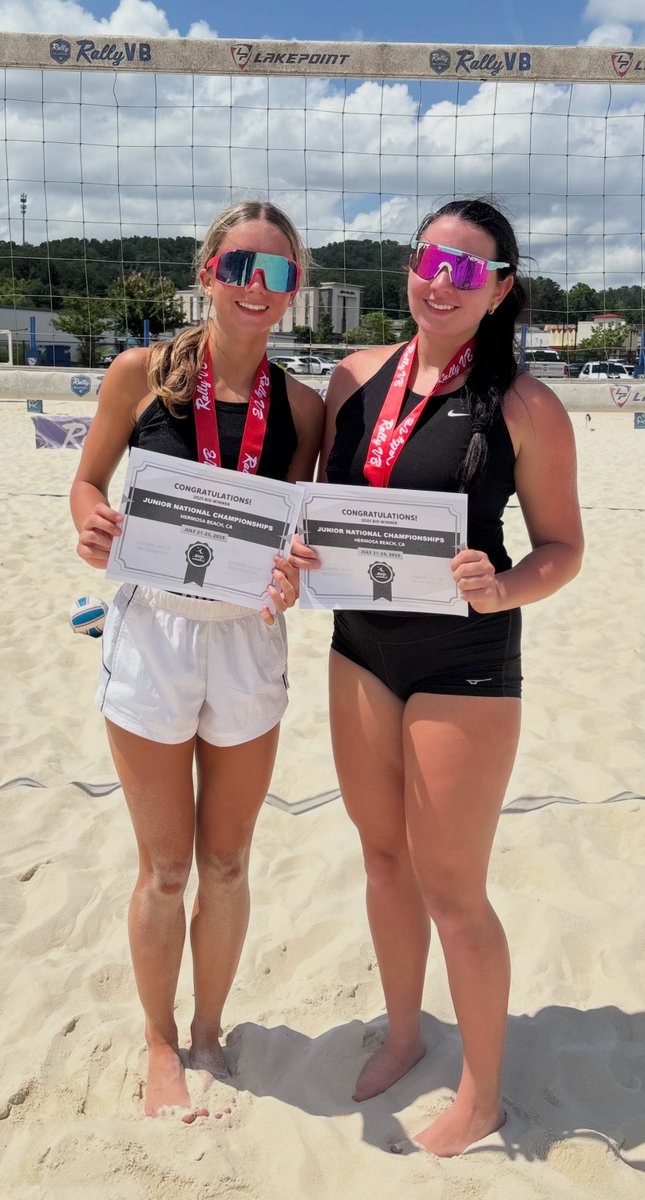 Over the weekend, rising senior Mallory Williams and Madi Hoffman ('25) competed at the 'Dig It AVP Qualifier' and had a very strong showing! They have earned bids to play at the AVP Beach Volleyball National Championships next month in Hermosa Beach, California! #GoldStandard