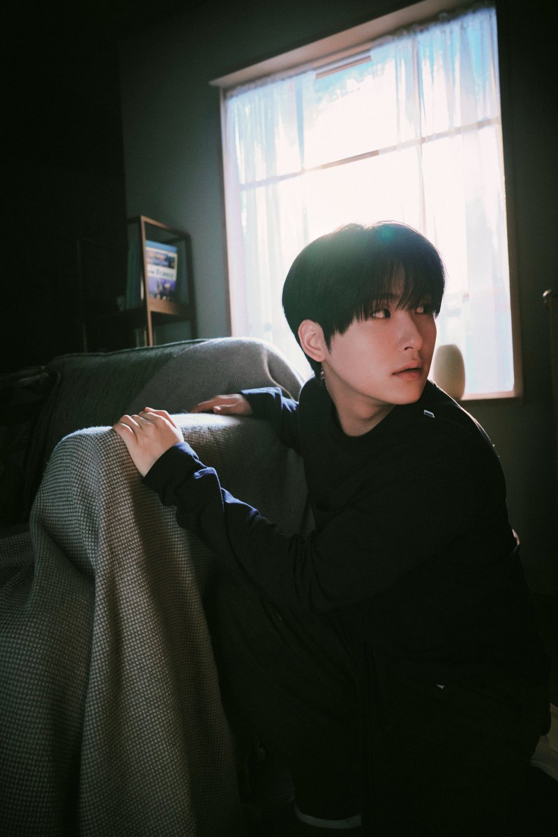 Song02113's tweet photo. 날렵하다… 실물 진짜 한번이라도 보고싶다
소리 안지르고 호들갑 안떨고 조용히 심장마비만 올 자신 있는데 https://t.co/mKGUE55LdS