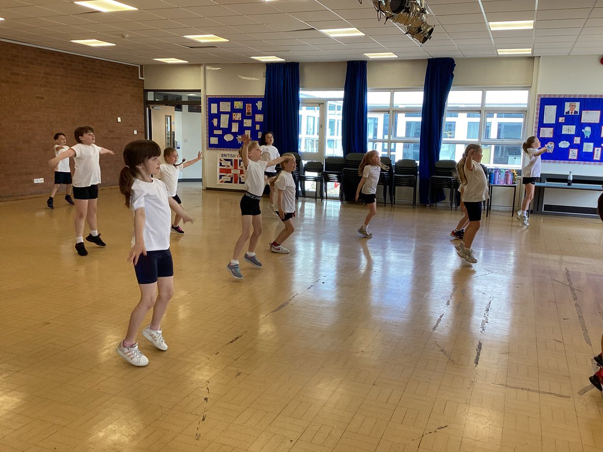 Lingfield Primary tweet media