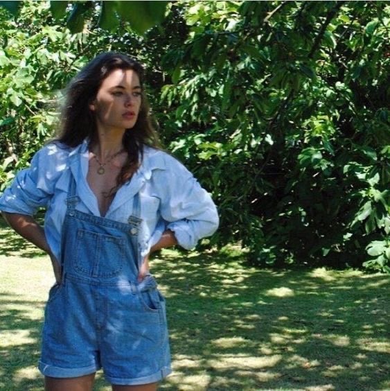 foamogrphcmmry's tweet photo. eloise https://t.co/8KDMSdElxQ
