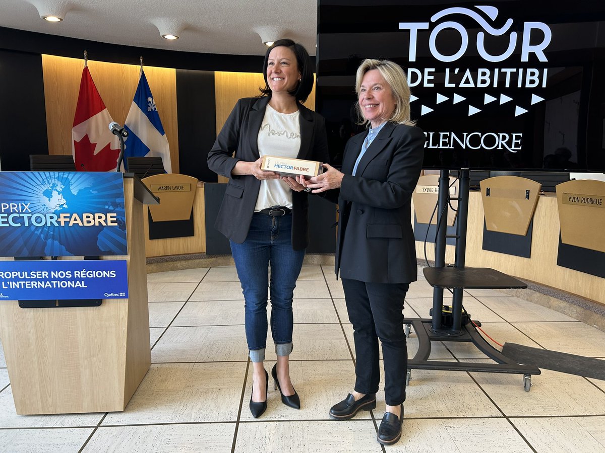 M_Biron's tweet image. J'ai remis le prix Hector-Fabre 2024 à la 54e et la 55e édition du Tour cycliste de l'Abitibi, dont la première édition du volet féminin se tiendra cet été. Félicitations pour cette initiative qui fait rayonner le Québec à l’international!
Communiqué 👇🏻
shorturl.at/8Saol