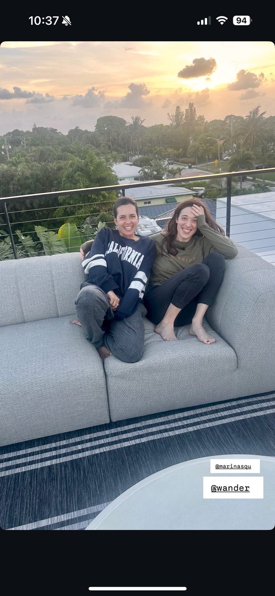 mariewho03's tweet photo. Marina & Torrey
🤳🏼: torreydevitto (Instagram)
#OneChicago #ChicagoPd #KimBurgess #MarinaSquerciati #ChicagoMed #NatalieManning #TorreyDeVitto https://t.co/mw5WHdbEb4