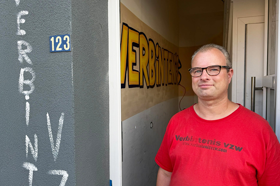 Een warme plek tegen eenzaamheid: Verbintenis vzw opent open huis in Deurne 
Lees verder op onze website. ⬇️ #DeurneLeeft
deurneleeft.be/nieuws/gemeens…