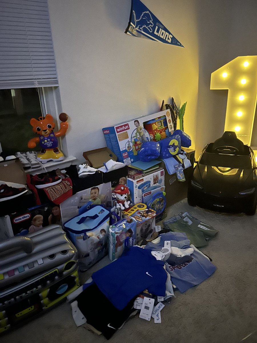 savysar's tweet photo. Happy Birthday Tres! 🤞🏽🩵🥹

My baby party was beautiful fr. He is so blessed!  

(More pictures soon) https://t.co/VvVhrTyOZe