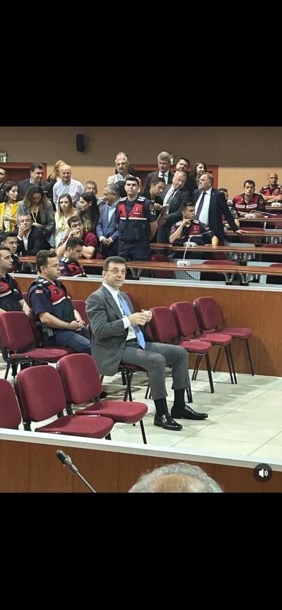 Elbet bir gün bu haksızlıkların hukuksuzlukların hesabı sorulur.
#EkremBaşkanınYanındayız