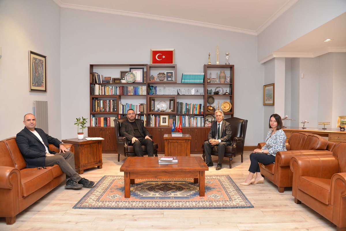 TOBB Kreatif Endüstriler Meclis Başkan Yardımcısı Berat KUZU ve Akademik Kurul Koordinatörü UTMK Kültürel İfadelerin Çeşitliliği İhtisas Komitesi Üyesi Doç. Dr. Erman DEMİR’in UNESCO Türkiye Millî Komisyonu Ziyareti