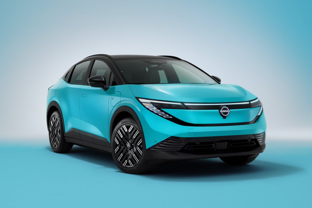tillathenun's tweet image. It's the new LEAF!
🔋 52kWh (270 miles) or 75kWh (375 miles)
⚡️ 150kW, 80% in 30 mins
🗺️ Google Maps
🔌 Vehicle-to-Load (and V2G)
📦 437 litre boot
☀️ Dimming sunroof
🏴 Built in Sunderland
🔌 CCS!
Order books open in Autumn; deliveries Spring 2026.
Price? No idea yet!