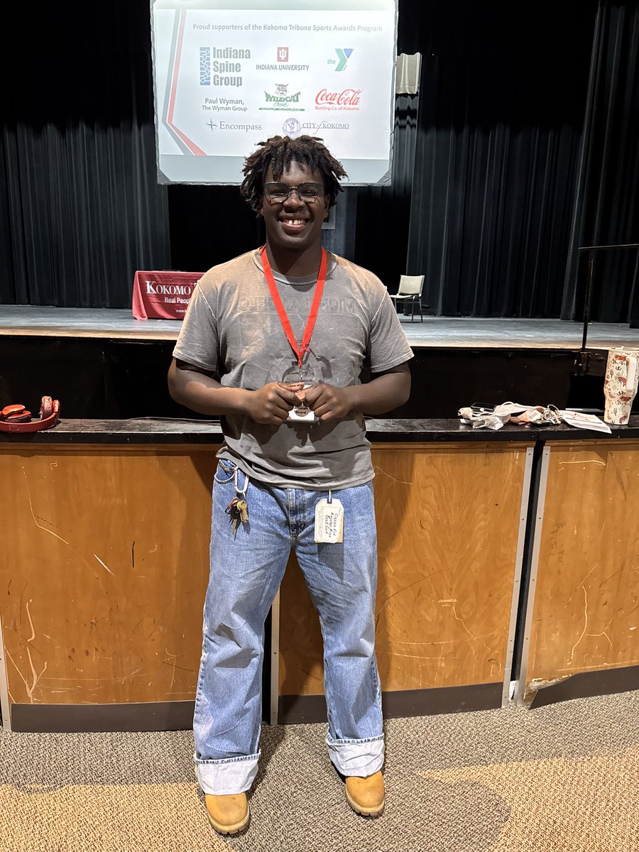 KHS_BoysTrack's tweet photo. 🏆Congrats to Jedaiah Beard being named Kokomo Tribune’s Boys Track Athlete of The Year. We’re so proud of you Jedaiah👏🏾 Thank you KT! https://t.co/b00GoQBiNN