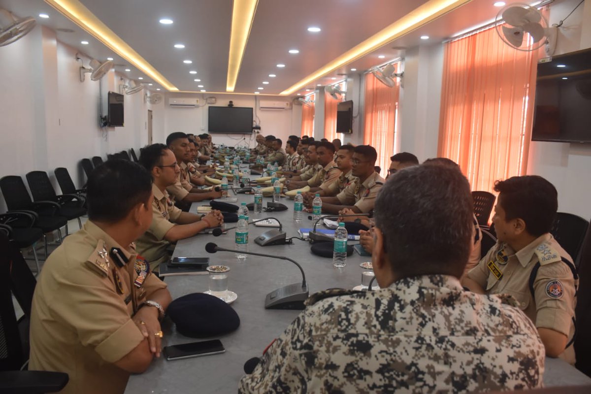 Hardi Singh (@hardispeaks) on Twitter photo Held a detailed briefing with DIG WR, SP, GOs, OCs & ICs of <a href="/Dhubri_Police/">Dhubri Police</a> to review n strengthen L&O systems, as per directions of Hon'ble CM Dr. <a href="/himantabiswa/">Himanta Biswa Sarma</a> Sir.
Reiterated zero tolerance towards anyone aiming to disturb the peace in Assam.
<a href="/assampolice/">Assam Police</a> Held a detailed briefing with DIG WR, SP, GOs, OCs & ICs of <a href="/Dhubri_Police/">Dhubri Police</a> to review n strengthen L&O systems, as per directions of Hon'ble CM Dr. <a href="/himantabiswa/">Himanta Biswa Sarma</a> Sir.
Reiterated zero tolerance towards anyone aiming to disturb the peace in Assam.
<a href="/assampolice/">Assam Police</a>