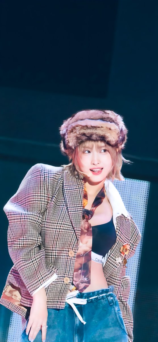 HAUTE COUTURE-- Momo. Part 6 FULL SCREEN WALLPAPERS. Go to my