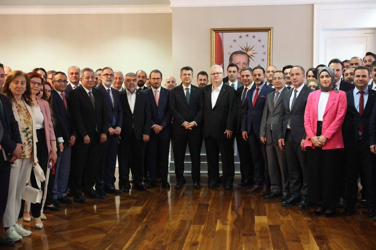 Doç. Dr. Şuayıp Birinci (@suayipbirinci) on Twitter photo Bakan Yardımcılığı görevinde birlikte çalışmaktan mutluluk duyduğum Sayın Vali Hüseyin Kürşat Kırbıyık’a (<a href="/kursatkirbiyik/">H. Kürşat KIRBIYIK</a>) Türkiye Büyük Millet Meclisi Genel Sekreterliği görevinde muvaffakiyetler diliyor, yeni görevinin ülkemiz için hayırlı olmasını temenni ediyorum.
Kıymetli Bakan Yardımcılığı görevinde birlikte çalışmaktan mutluluk duyduğum Sayın Vali Hüseyin Kürşat Kırbıyık’a (<a href="/kursatkirbiyik/">H. Kürşat KIRBIYIK</a>) Türkiye Büyük Millet Meclisi Genel Sekreterliği görevinde muvaffakiyetler diliyor, yeni görevinin ülkemiz için hayırlı olmasını temenni ediyorum.
Kıymetli