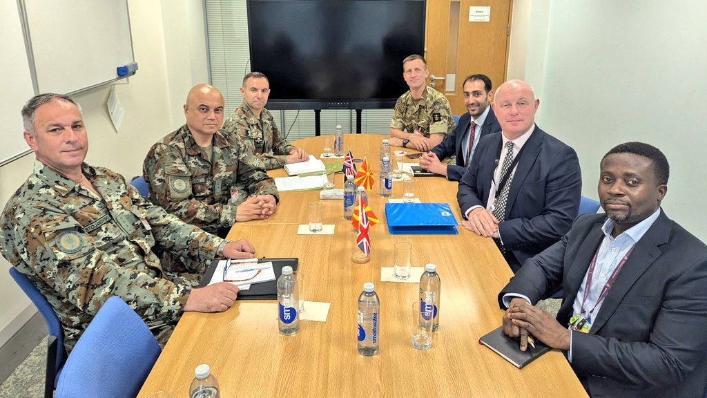 Today the Chief of the General Staff of <a href="/Defence_MKD/">MOD North Macedonia</a> 🇲🇰 met with the Deputy Chief of Defence Staff of <a href="/DefenceHQ/">Ministry of Defence 🇬🇧</a> 🇬🇧.

We discussed global and regional security threats🌍, our Strategic Defence Review🪖, and areas for future cooperation as <a href="/NATO/">NATO</a> allies 🇬🇧🤝🇲🇰.
#StrongerTogether