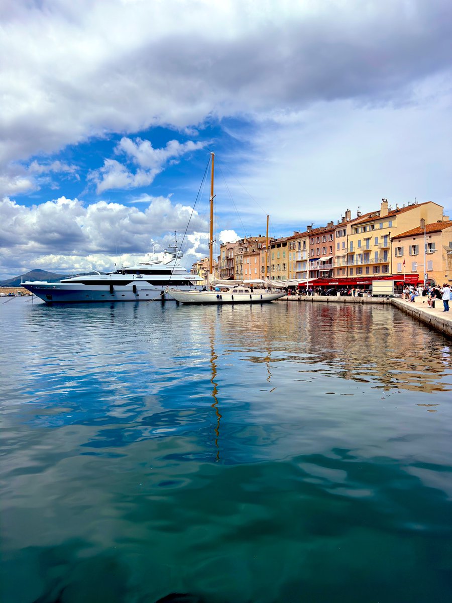 jmlpyt's tweet photo. Saint-Tropez
#visitvar #cotedazurfrance #sainttropez #golfesainttropez #regionsud #golfeStTropez https://t.co/fddisNQKoc