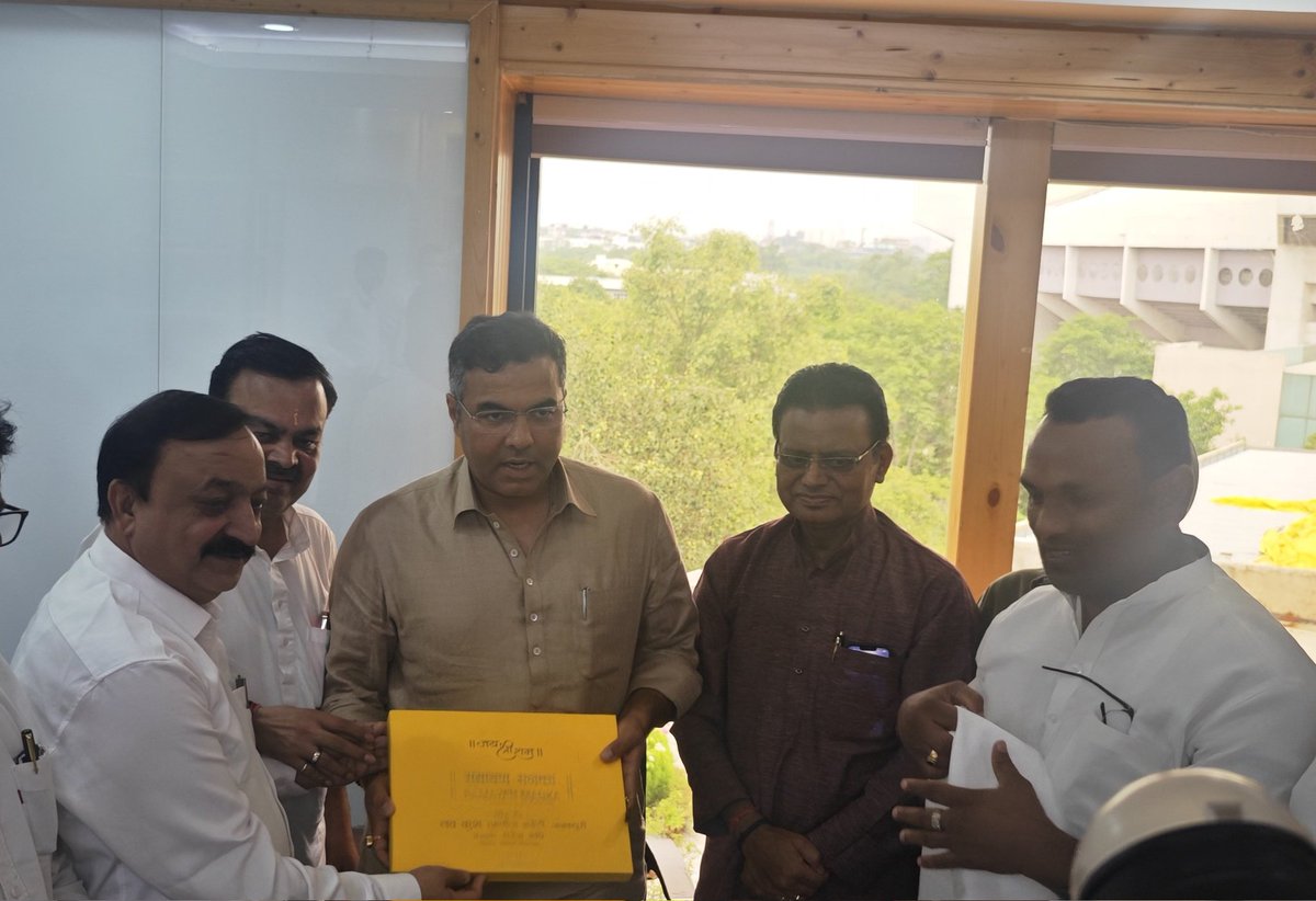 Rajesh Rishi MLA Janakpuri (@rajeshrishi_) on Twitter photo <a href="/p_sahibsingh/">Parvesh Sahib Singh</a> नई दिल्ली से विधायक दिल्ली के मंत्री आदरणीय प्रवेश साहिब सिंह जी से की पूर्व विधायक साथियों के साथ की औपचारिक मुलाकात।
<a href="/MADANLALADV/">MADAN LAL</a> <a href="/Palamvidhansabh/">Bhavna Gaur - Delhi</a> <a href="/PawanSharmabjp1/">Pawan Sharma</a> <a href="/gupta_rekha/">Rekha Gupta</a> <a href="/vijendergarg/">Vijender Garg</a> <a href="/KumarMehraulia/">Rohit Kumar Mehraulia Ex. MLA</a> <a href="/AmitShah/">Amit Shah</a> <a href="/BJP4Delhi/">BJP Delhi</a> <a href="/BJP4India/">BJP</a> <a href="/p_sahibsingh/">Parvesh Sahib Singh</a> नई दिल्ली से विधायक दिल्ली के मंत्री आदरणीय प्रवेश साहिब सिंह जी से की पूर्व विधायक साथियों के साथ की औपचारिक मुलाकात।
<a href="/MADANLALADV/">MADAN LAL</a> <a href="/Palamvidhansabh/">Bhavna Gaur - Delhi</a> <a href="/PawanSharmabjp1/">Pawan Sharma</a> <a href="/gupta_rekha/">Rekha Gupta</a> <a href="/vijendergarg/">Vijender Garg</a> <a href="/KumarMehraulia/">Rohit Kumar Mehraulia Ex. MLA</a> <a href="/AmitShah/">Amit Shah</a> <a href="/BJP4Delhi/">BJP Delhi</a> <a href="/BJP4India/">BJP</a>
