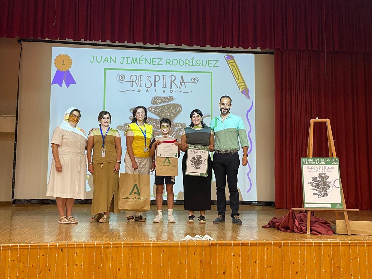 Salud Pública AGS Serranía de Málaga (@spserrania) on Twitter photo 🥇¡Enhorabuena al ganador del primer premio del CONCURSO DE CARTELES “RESPIRA SALUD”!
El cartel ganador ha sido dibujado por Juan Jiménez Rodríguez, alumno del Colegio La Inmaculada y San José de la Montaña .
<a href="/saludand/">Consejería de Salud y Consumo</a> <a href="/VidaSaludAnd/">Promoción de Vida Saludable en Andalucía</a> <a href="/RELASMalaga/">RELAS Malaga</a> <a href="/AndaluciaRELAS/">RELAS - Red Local de Acción en Salud de Andalucía</a> 🥇¡Enhorabuena al ganador del primer premio del CONCURSO DE CARTELES “RESPIRA SALUD”!
El cartel ganador ha sido dibujado por Juan Jiménez Rodríguez, alumno del Colegio La Inmaculada y San José de la Montaña .
<a href="/saludand/">Consejería de Salud y Consumo</a> <a href="/VidaSaludAnd/">Promoción de Vida Saludable en Andalucía</a> <a href="/RELASMalaga/">RELAS Malaga</a> <a href="/AndaluciaRELAS/">RELAS - Red Local de Acción en Salud de Andalucía</a>