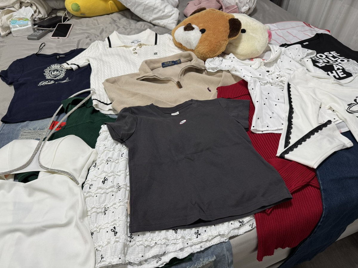 Ccyypp5's tweet photo. ส่งต่อเสื้อผ้าของเค้าเองค่า  ส่วนมากไม่ค่อยได้ใส่เลยป้ายยังไม่แกะด้วย🥲 ราคาส่วนมากไม่เกิน100฿
 ปล.มีเยอะกว่าในรูปน้า 
ค่าส่ง45฿รี+ปัก=ลด5฿ ลง วันนี้21:00 น้าา #ส่งต่อเสื้อผ้ามือสอง #ส่งต่อเสื้อผ้า #ส่งต่อเสื้อผ้ามือ2 #ส่งต่อเสื้อผ้ามือสองราคาถูก #ส่งต่อเสื้อผ้ามือสองสภาพดี https://t.co/b6eWoc0MhA
