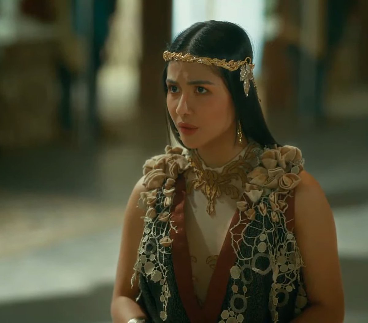 mmsyllba's tweet photo. despite them arguing in this scene, i just wanna appreciate these powerful women like they look sooo powerful. paheadlock naman each oh please one chance

#SanggrePaghahanda https://t.co/L92LUPGbwn