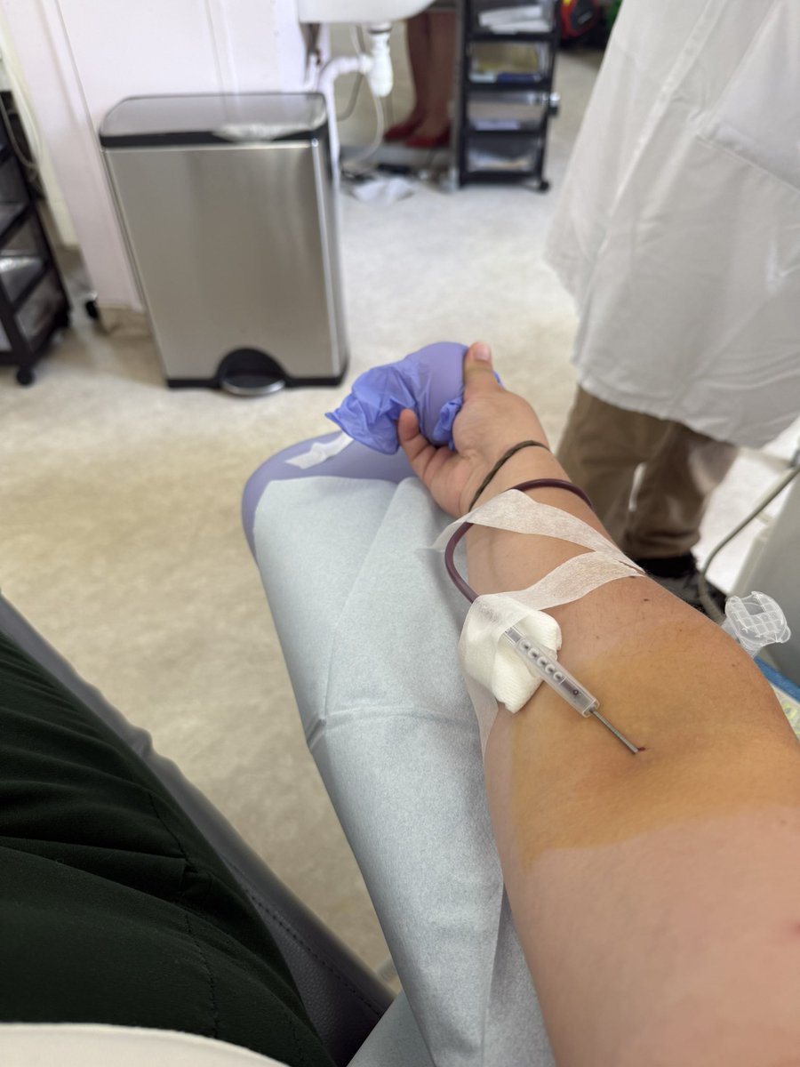 OliviaFraigneau's tweet image. _n c_mpte sur v_us à @EFS_Sante ! #MissingType #JMDS