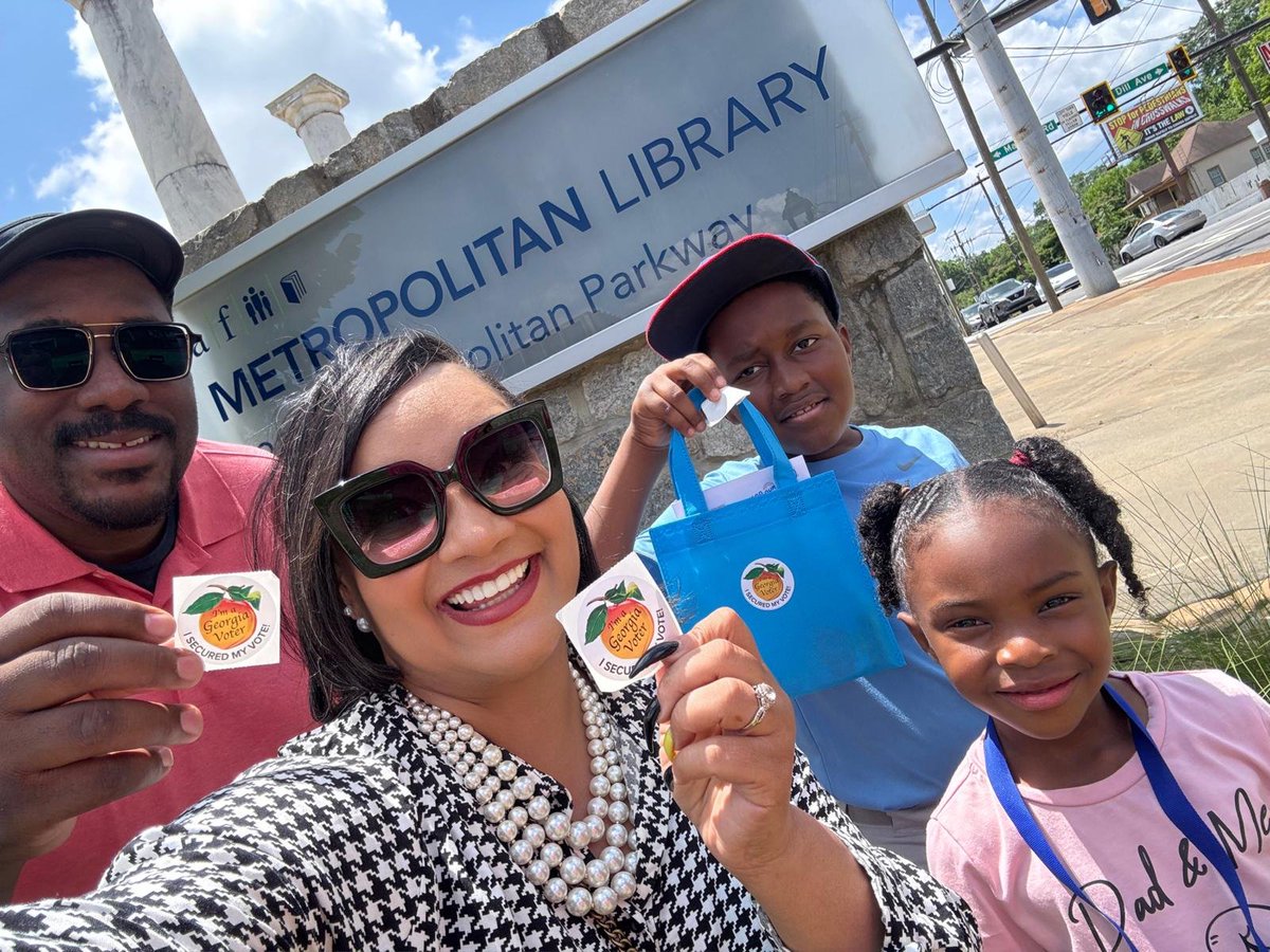 Have you voted in the #PublicServiceCommissioner special election? You have until 7pm TODAY to get it done!
Check your My Voter Page to see your ballot and polling locations.
Let me see you #PostThePeach if you've voted!