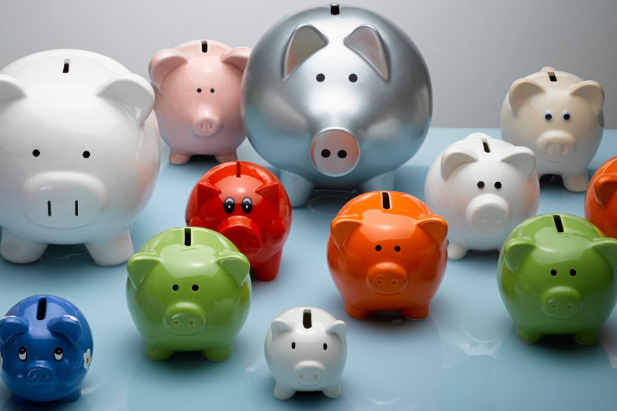 Does it make sense to consolidate your retirement accounts? Like many issues, the answer is, “It depends.” Here are some pros and cons to consider before rolling all your retirement accounts into one. 🦉 Read more: ow.ly/Xzrj50W8HCR