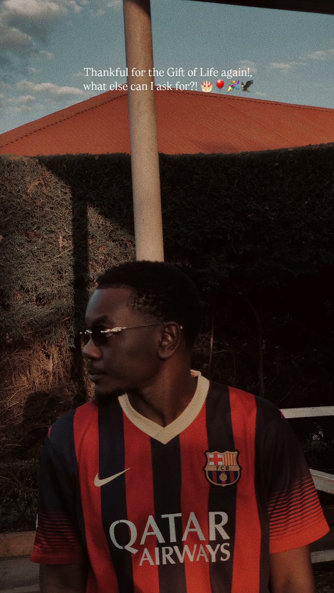 EaziiGallery's tweet photo. Eazii Chandie via Instagram story 17/06

"Thankful for the Gift of Life again!, what else can I ask for?! 🎂🎈🎉🦅" https://t.co/d2BNozBkGw