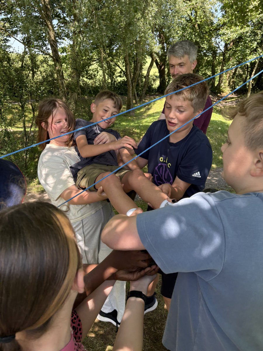 Morfa Bay Adventure tweet media