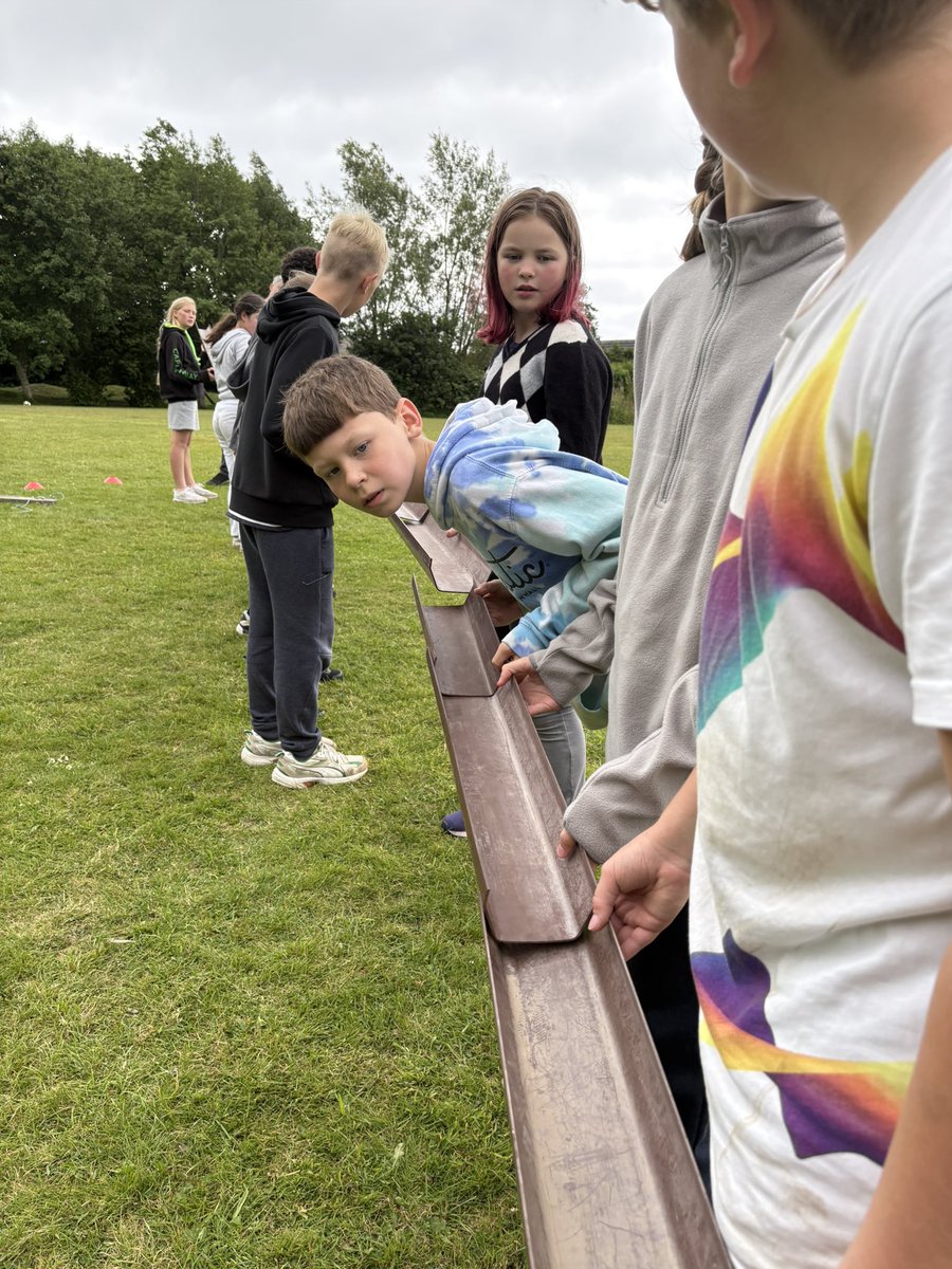 Morfa Bay Adventure tweet media