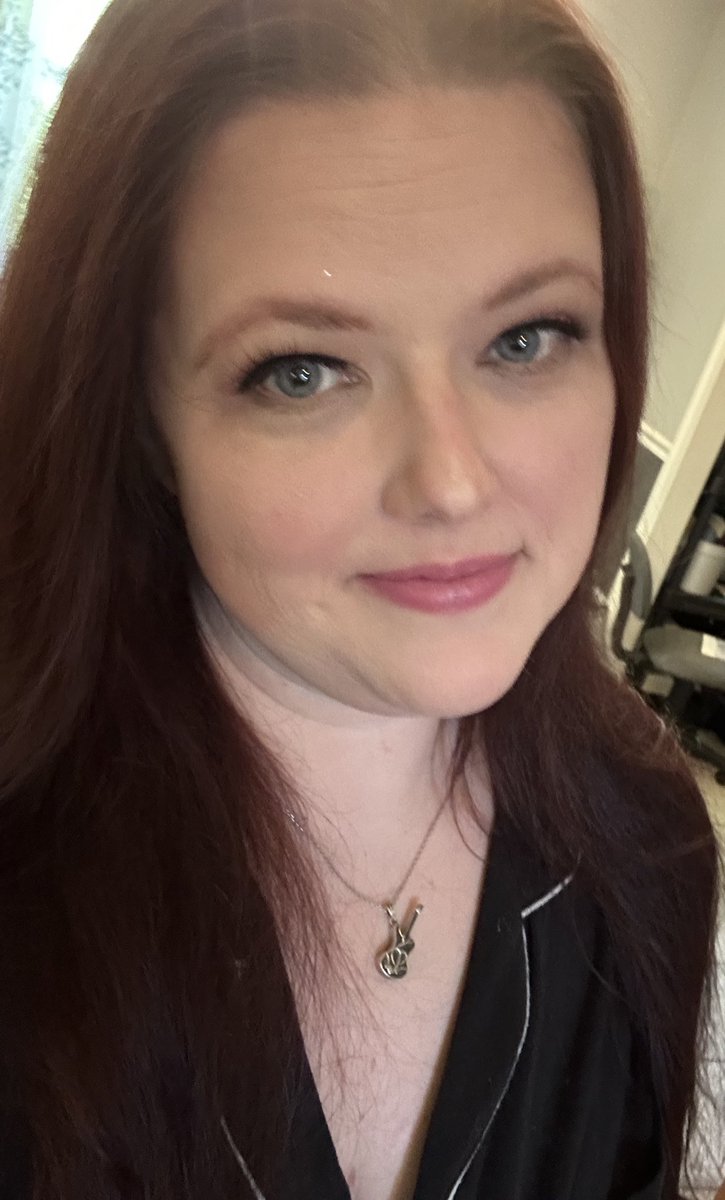 I’ve gotten a bunch of new followers recently, so perhaps I should reintroduce myself:

Howdy! I’m Monica, a remote VA and classically trained opera singer located in the southeastern US. I’ve got over 20 years of experience on the stage and have been in 3 movies.