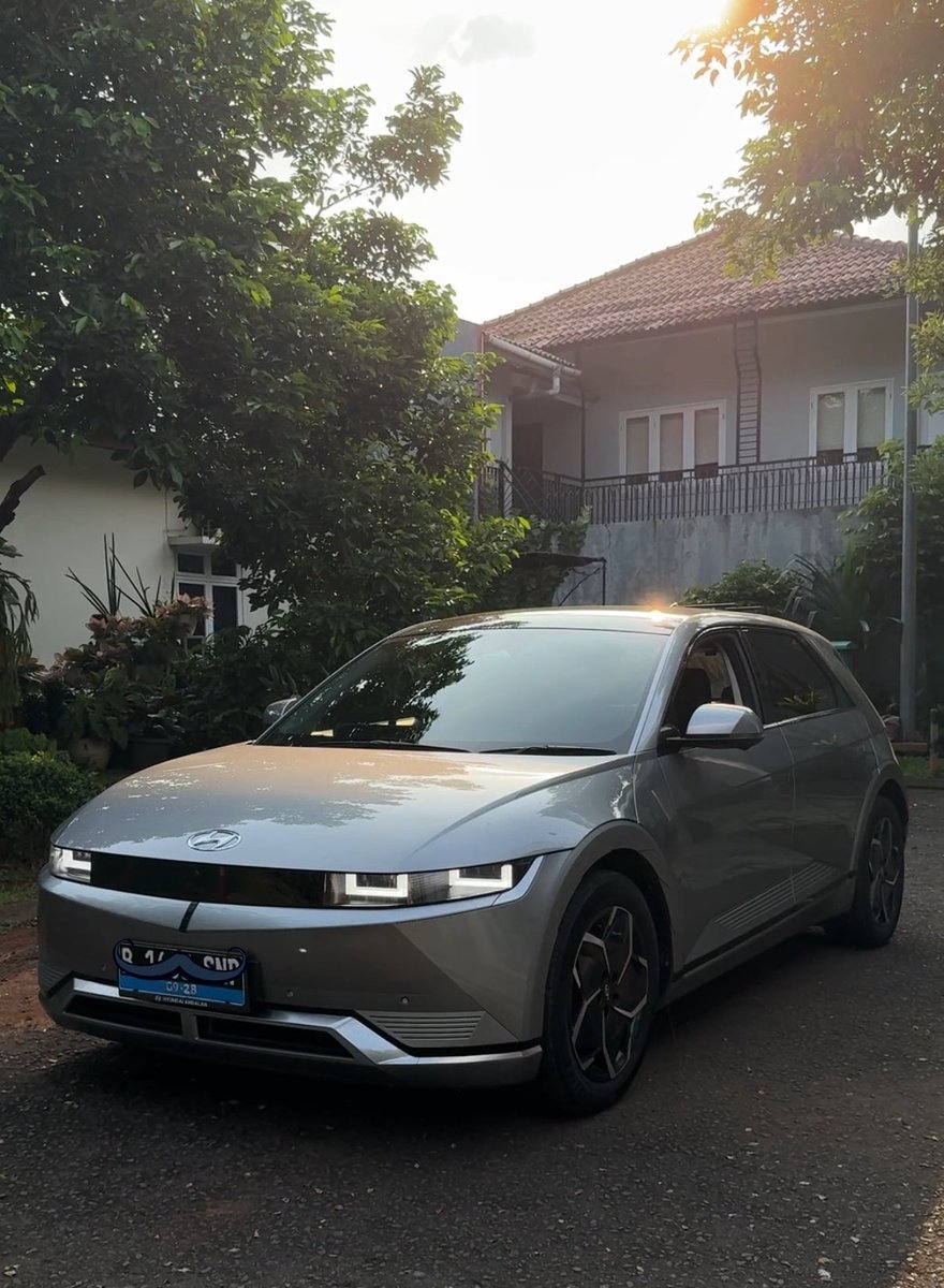 Scholastica ✨ tweet media